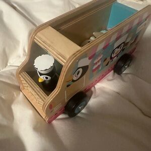 Penguin Ice Cream / gelato Truck Wooden Toy